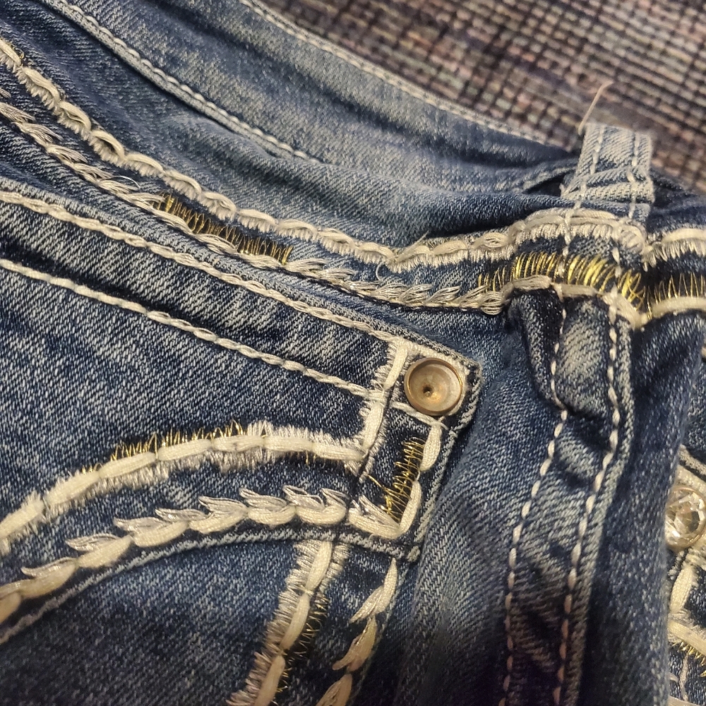 Jeans - Picture 4 of 5